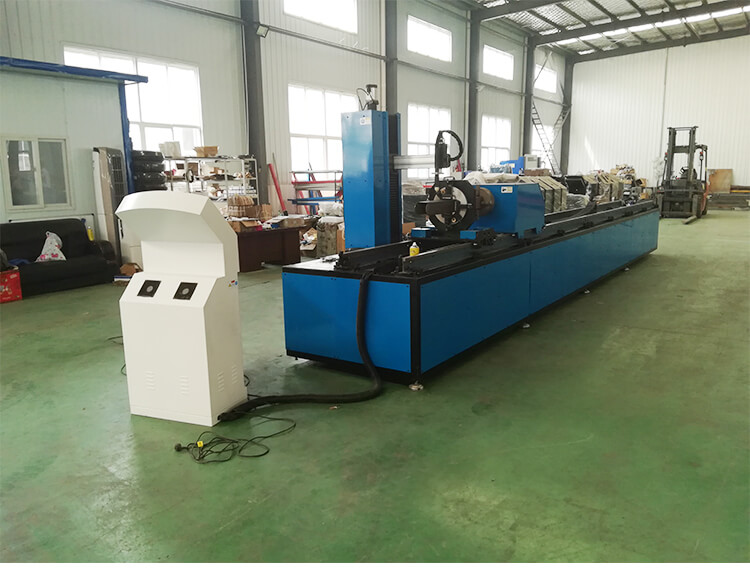 Machine de d&eacute;coupe de tube de coupe de tube plasma CNC