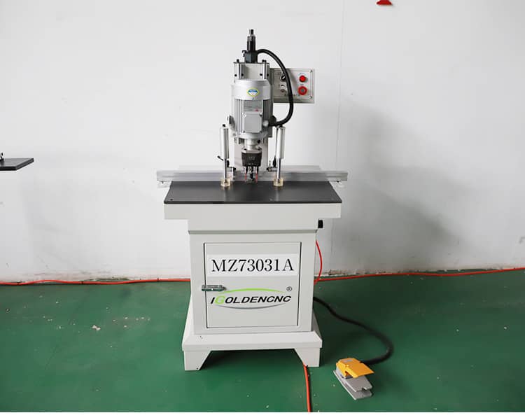 Foret de charni&egrave;re de porte