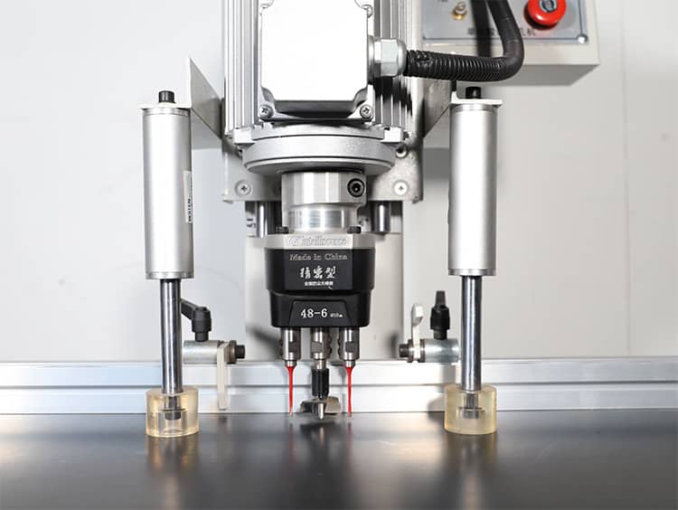 Foret de la charni&egrave;re de cuisine