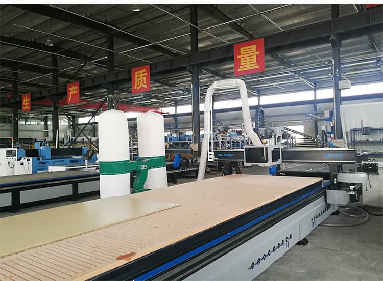 coupe de bois CNC machine Price