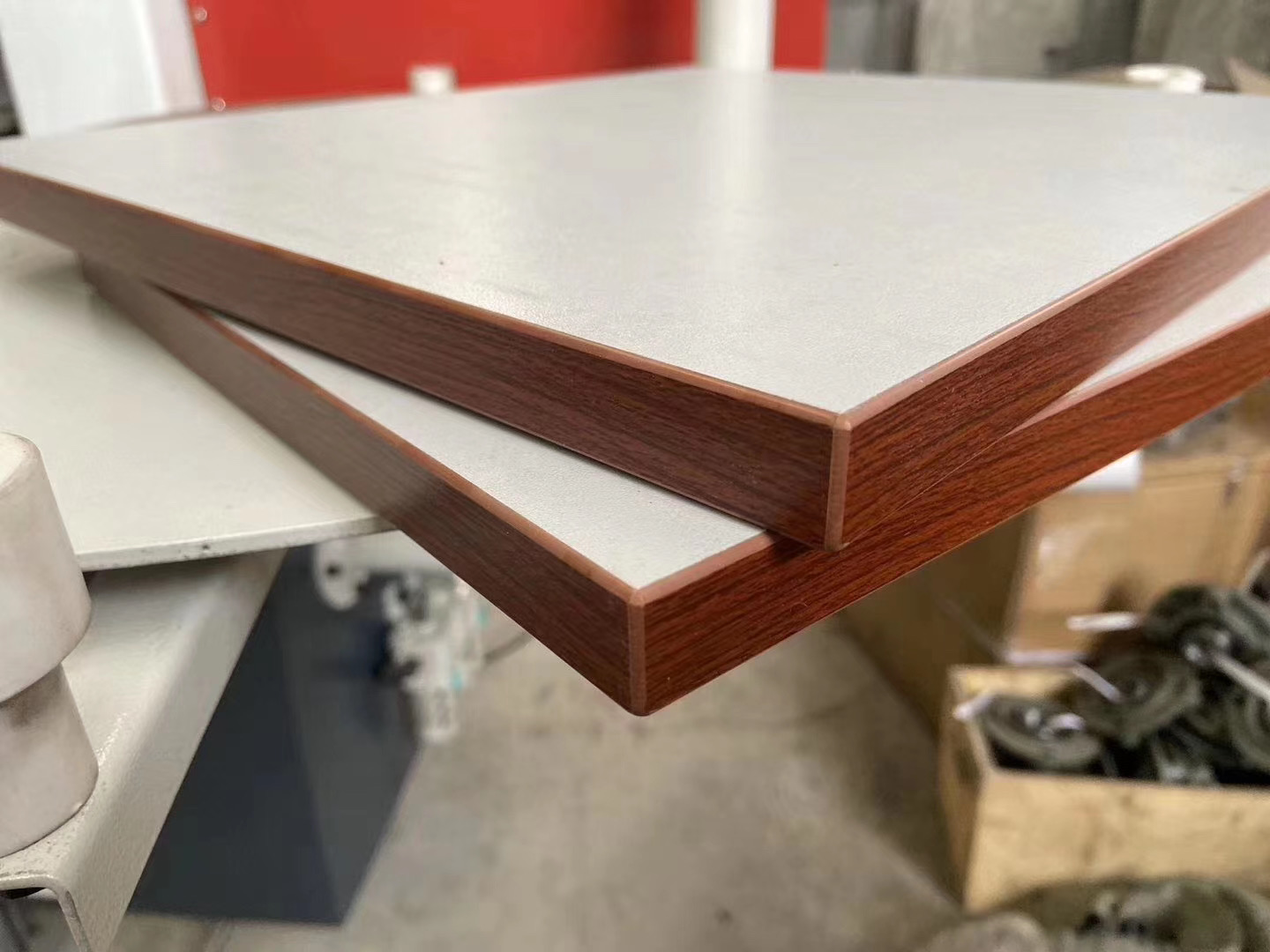 Machine &agrave; bande &agrave; bandeau