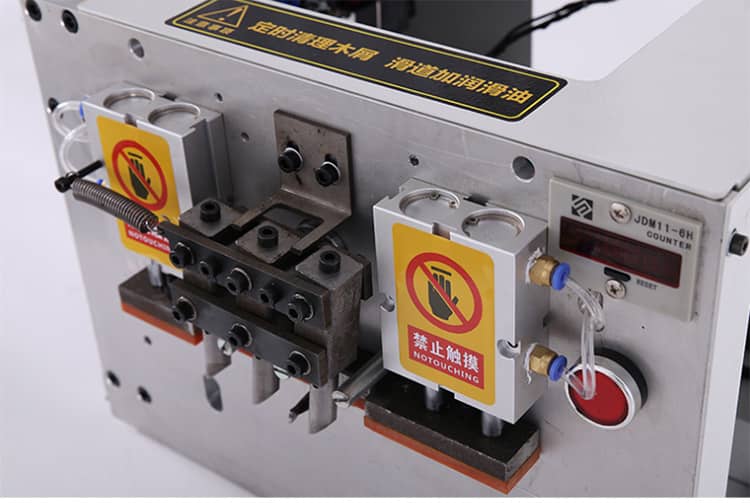 Machine de forage pour travaux de bois