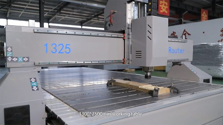 Table de travail de la machine &agrave; sous 1300 * 2500 mm T