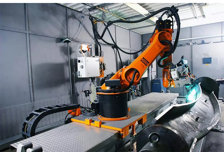 Machine de soudage robotique