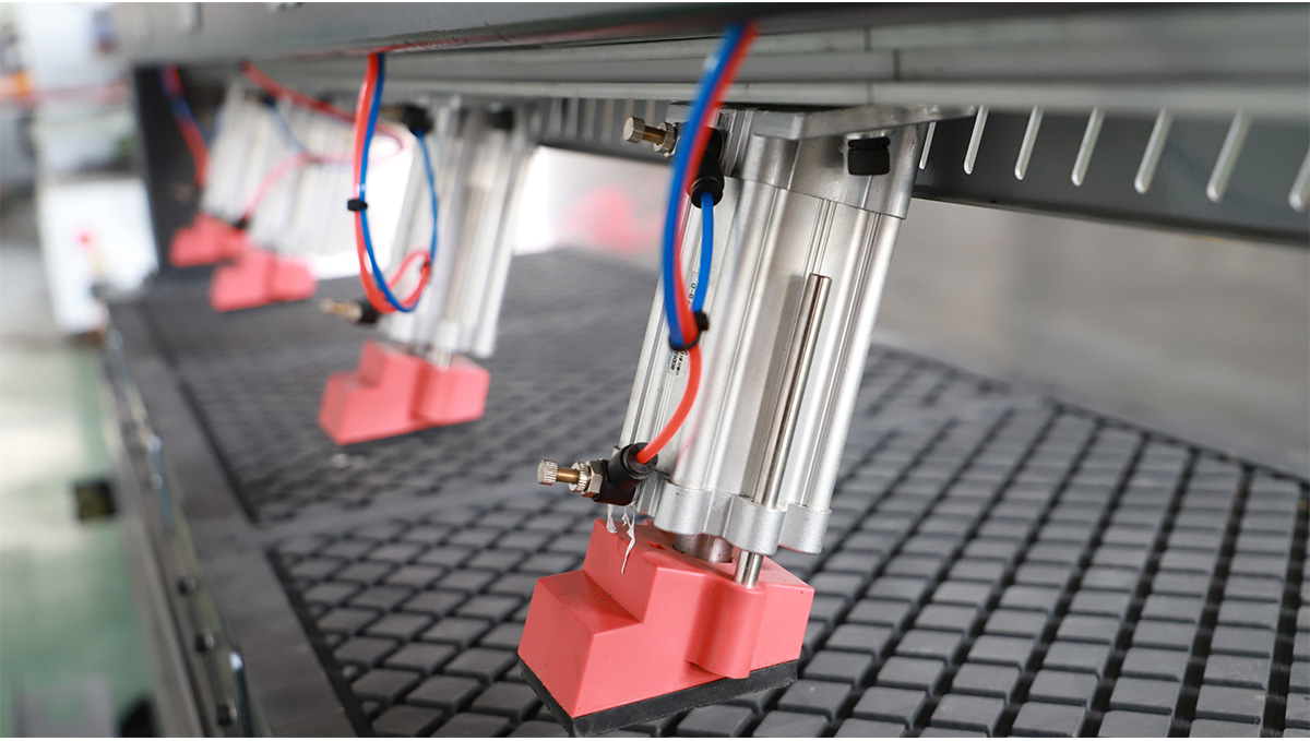 Machine de forage de positionnement infrarouge