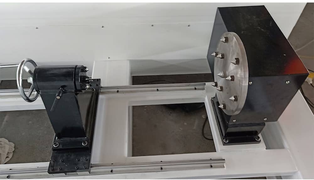 Machine de sculpture du routeur CNC en bois avec axe rotatif