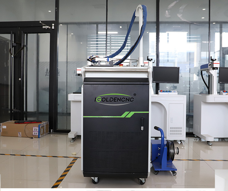 Machine &agrave; souder laser