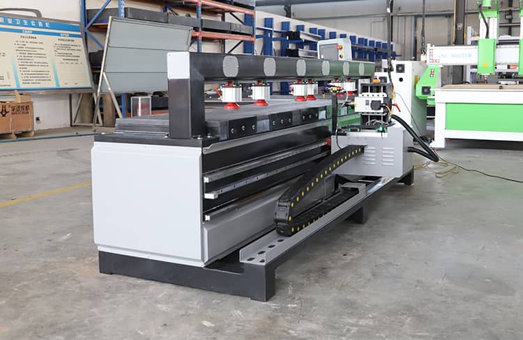 machine &agrave; trou de bois