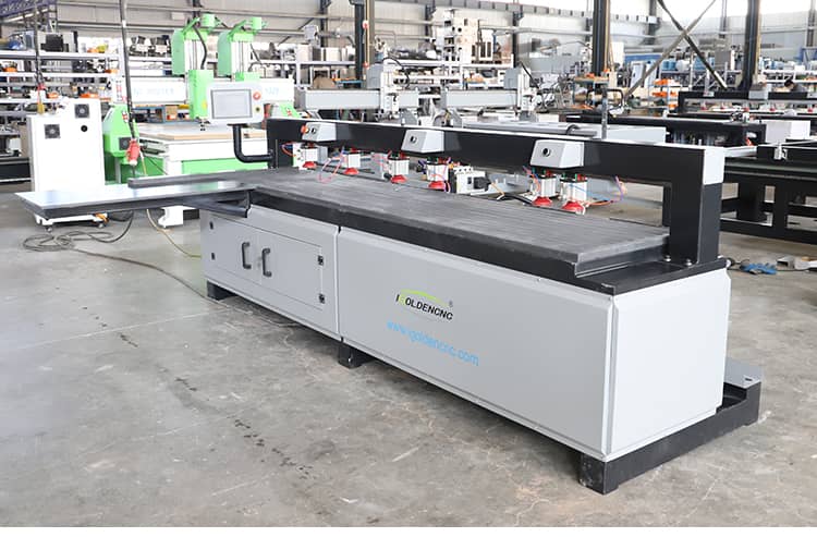 machine &agrave; forage en bois