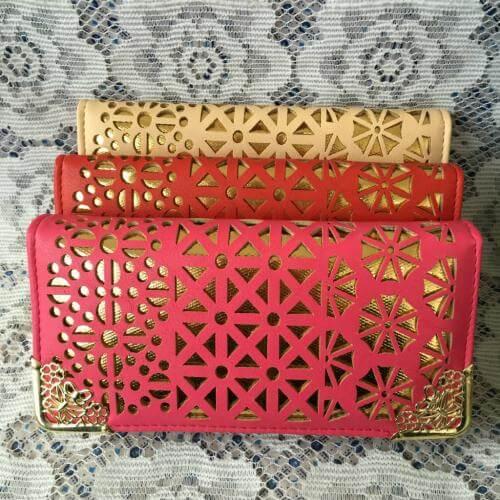 &Eacute;chantillon de machine de coupe en cuir: