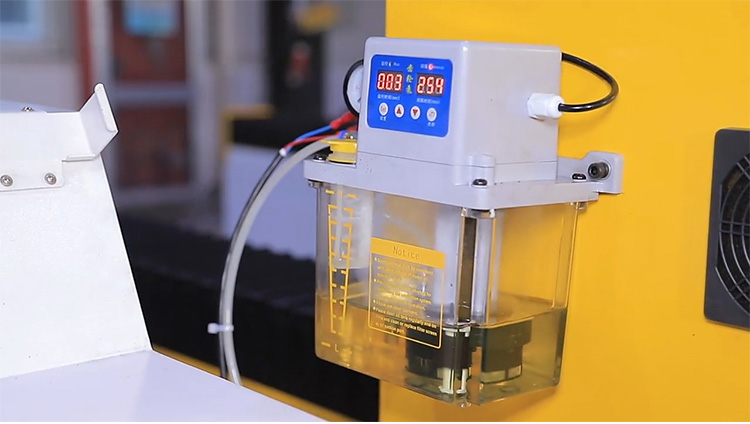 Prix ​​de machine &agrave; gravure en pierre CNC