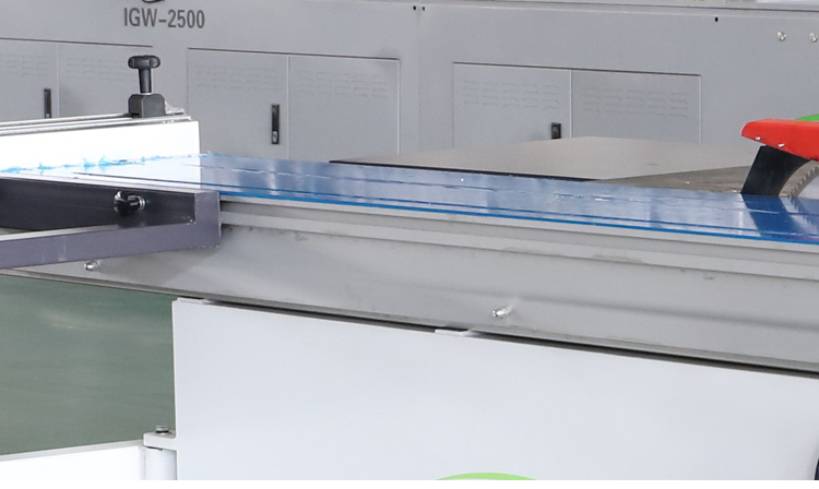 Meilleur panneau coulissant scie