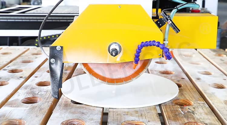 scie &agrave; pont automatique