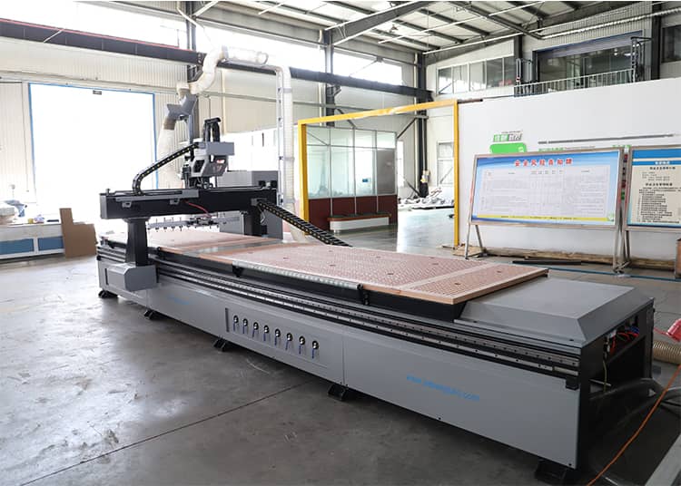 machine de d&eacute;coupe de contreplaqu&eacute; CNC Price